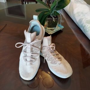 Pink and Cream Nike Elite TR Sneakers